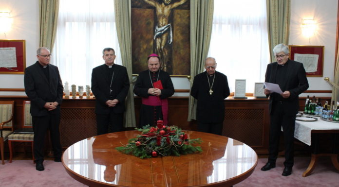 Čestitka HGD CG mons. Ivanu Štironji