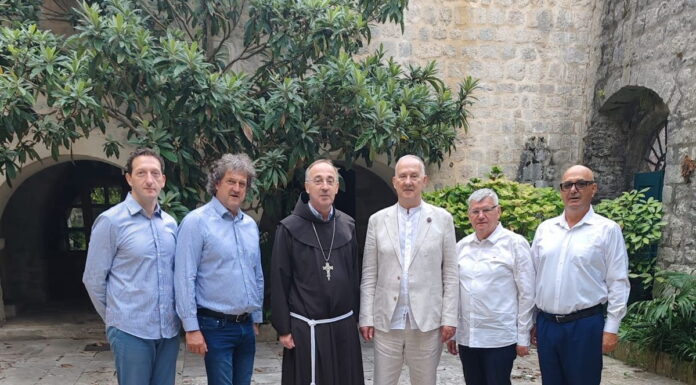 Predsjednik Vičević primio izaslanstvo Viteškog alkarskog društva